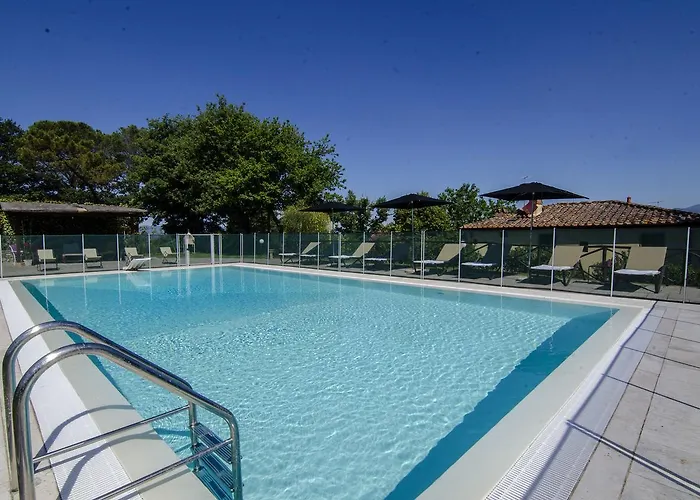 ヴィラ Il Castellare モンテヴァルキ